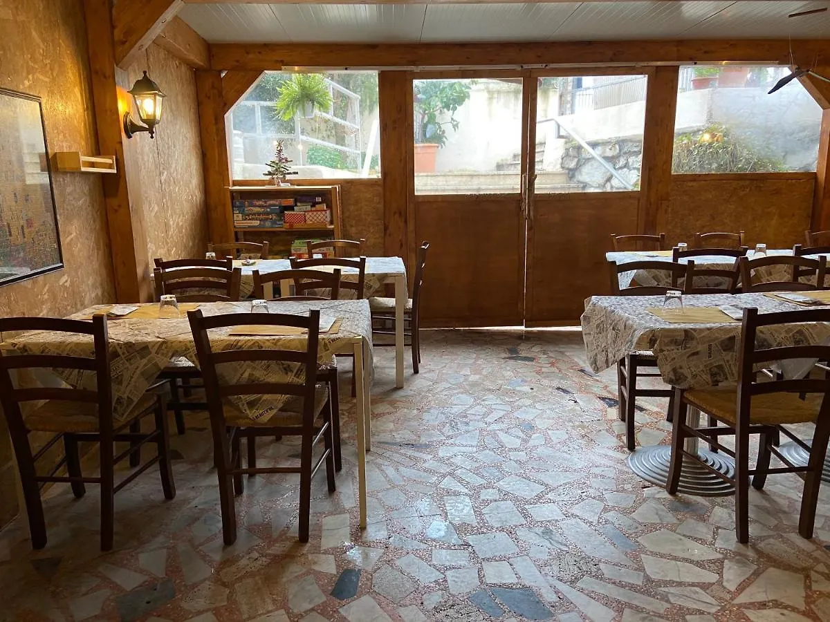 **  Piccolo Hotel Di Lavagna Italia