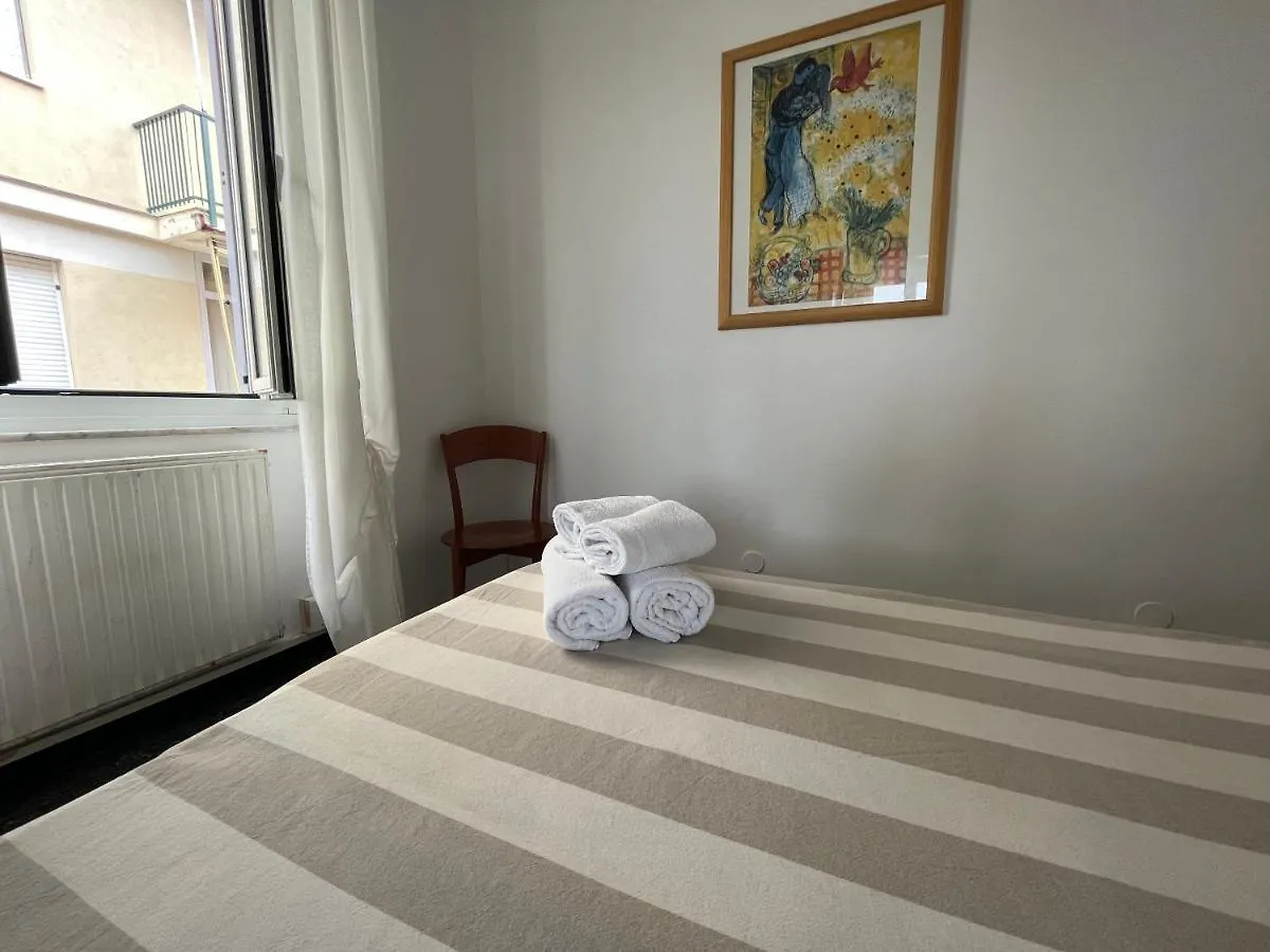 **  Piccolo Hotel Di Lavagna Italy