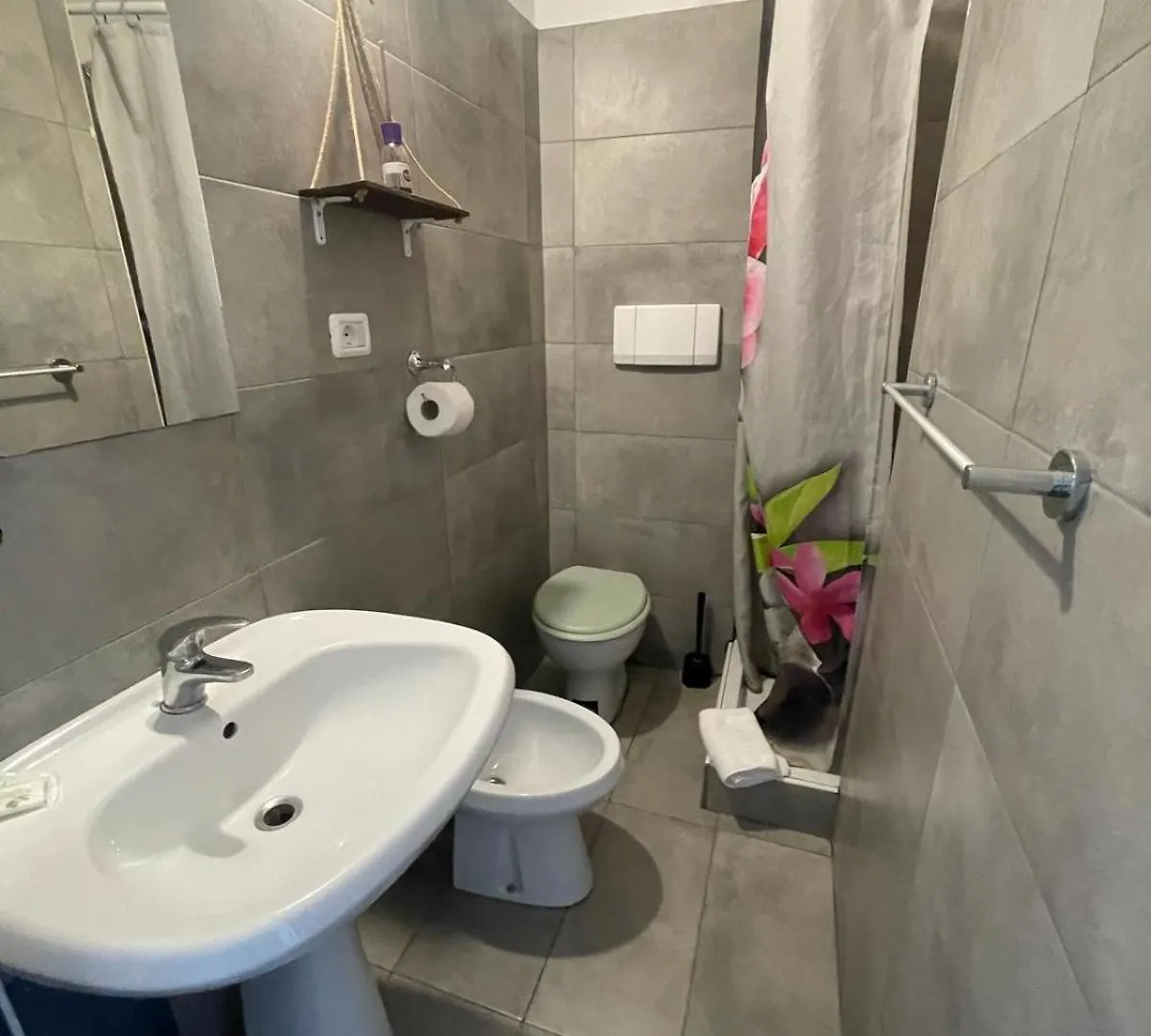 Piccolo Hotel Di Lavagna 2*,  Italy